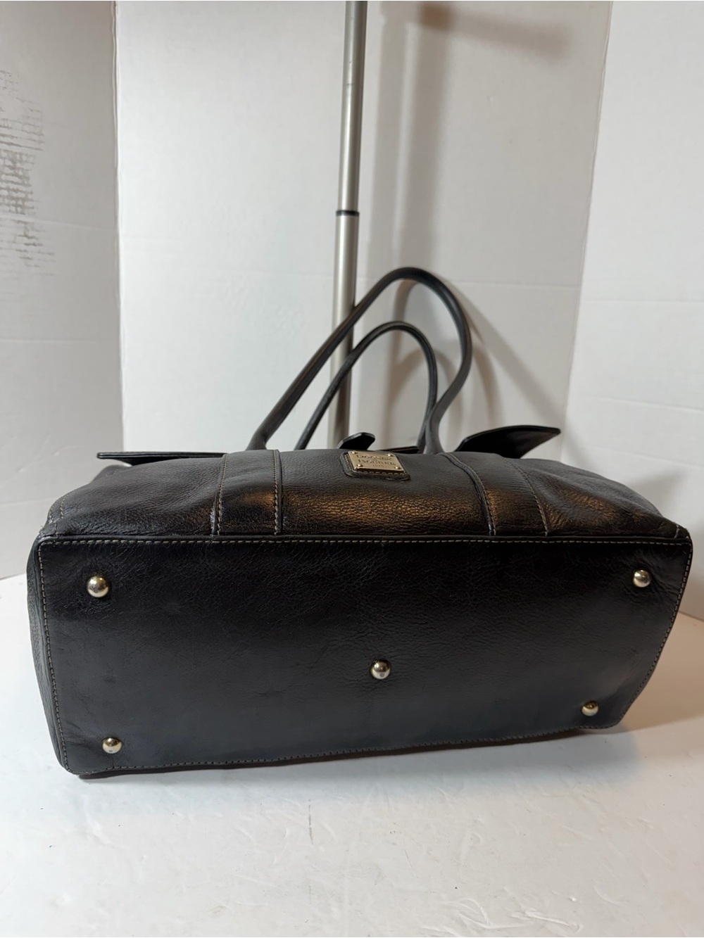 Dooney & Bourke Black Leather Tote in good condition - Picture 5 of 6